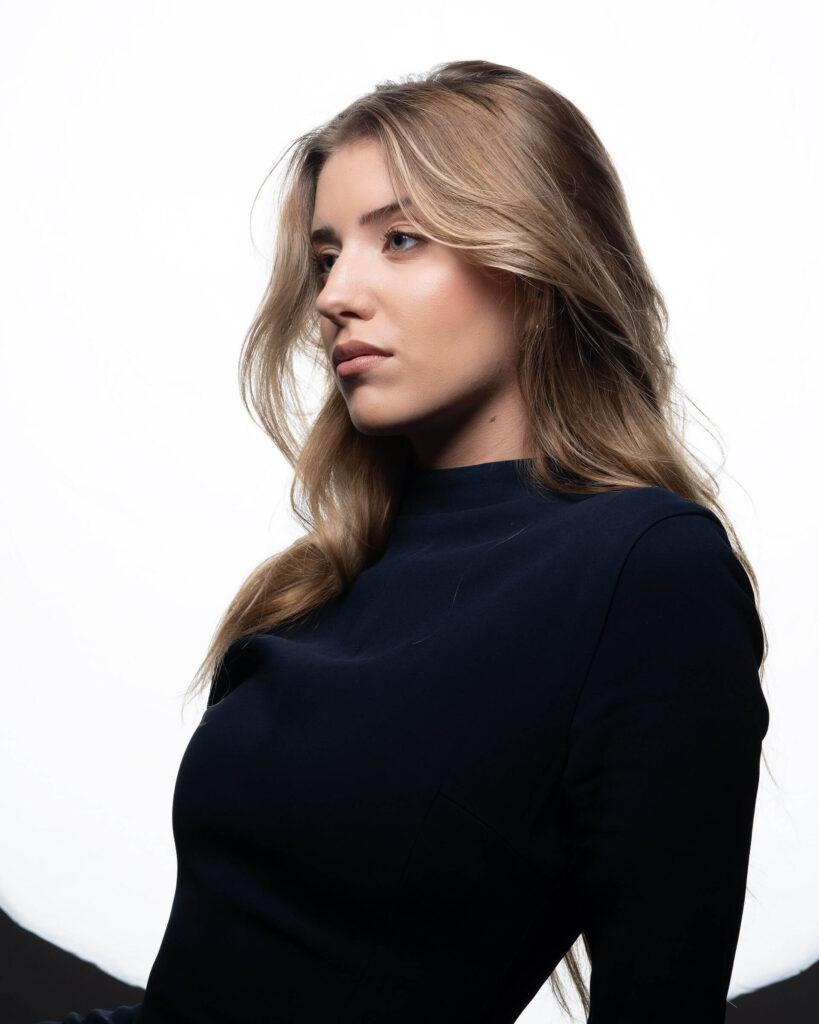 Jumestus: Makeup by Iris